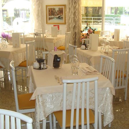 Hotel Villa Luisa Lignano Sabbiadoro Dış mekan fotoğraf