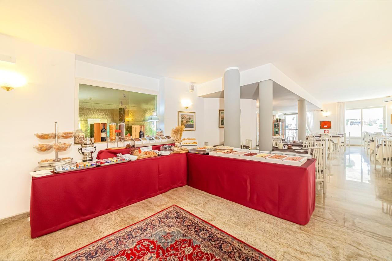 Hotel Villa Luisa Lignano Sabbiadoro Dış mekan fotoğraf