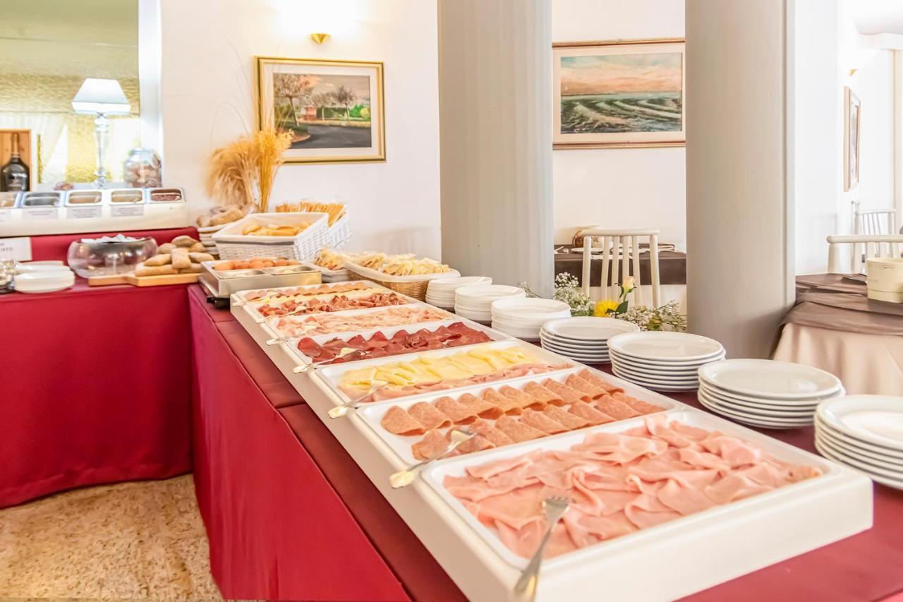Hotel Villa Luisa Lignano Sabbiadoro Dış mekan fotoğraf