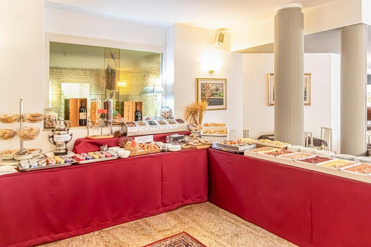 Hotel Villa Luisa Lignano Sabbiadoro Dış mekan fotoğraf