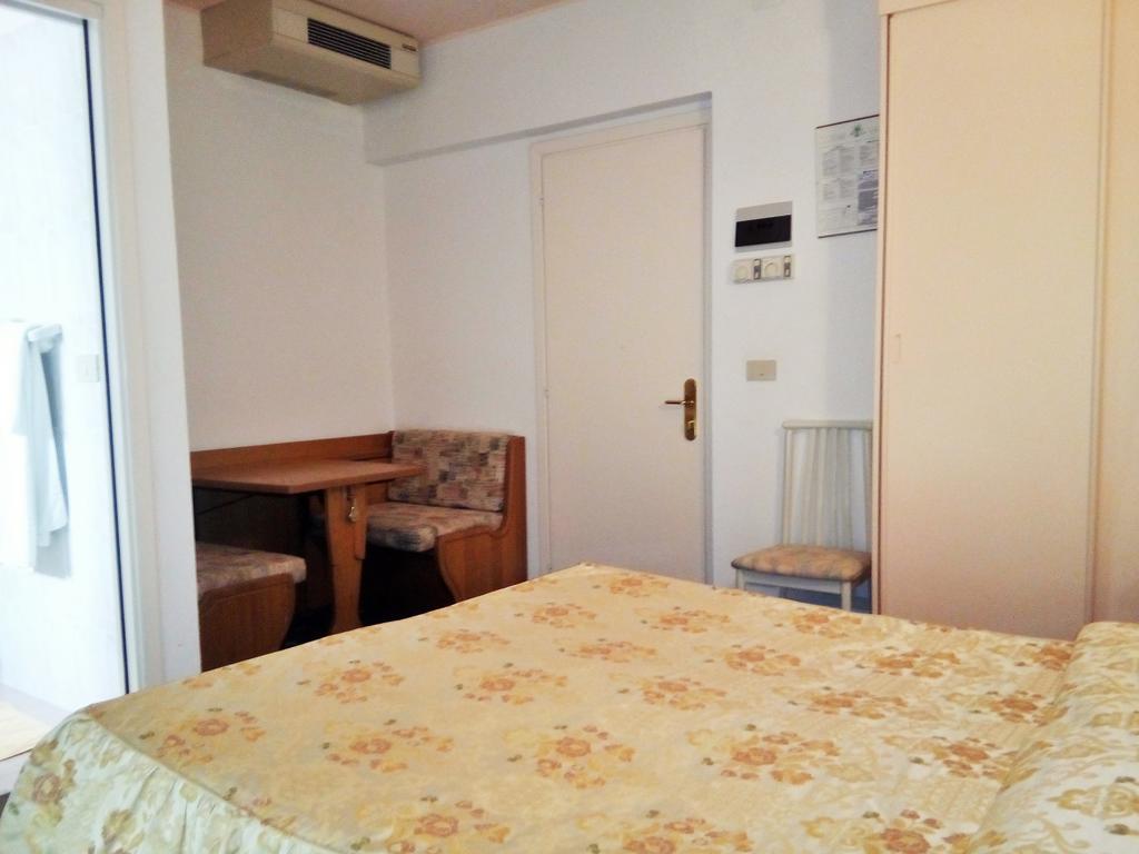 Hotel Villa Luisa Lignano Sabbiadoro Dış mekan fotoğraf